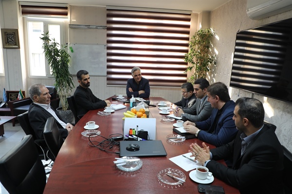 رئیس کل سازمان نظام پرستاری بمناسبت روز بیمه با مسئولان بیمه البرز دیدار کرد